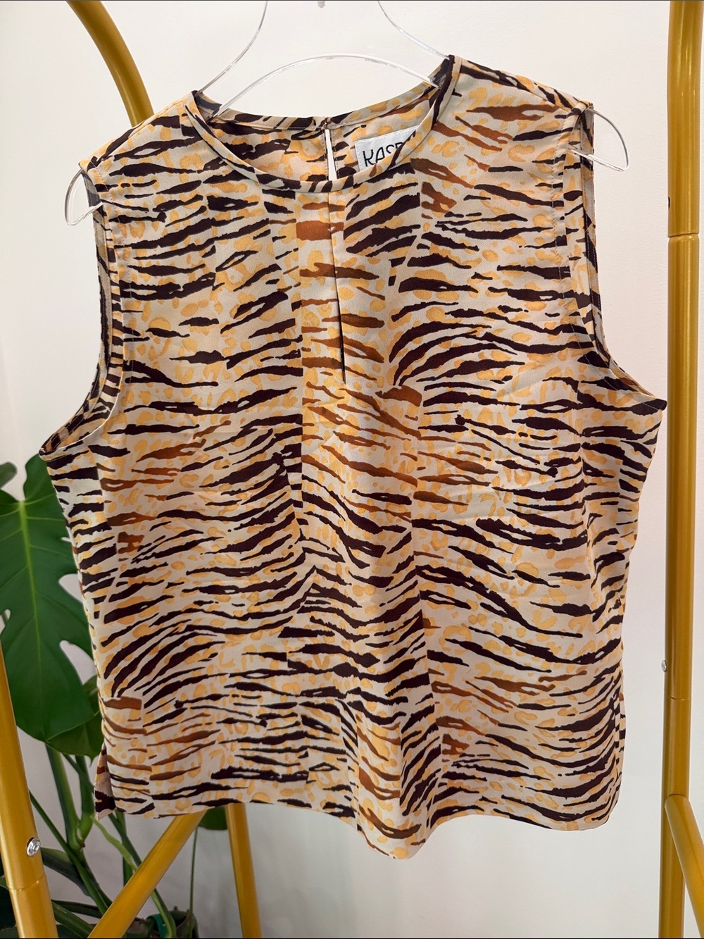 Kasper Sleeveless Animal-Print Tank in Tan and Brown